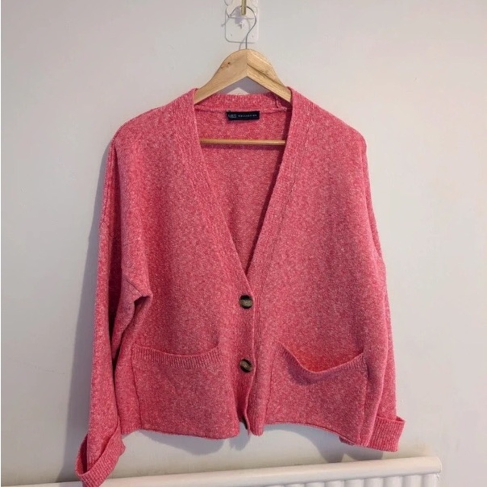Pink V-Neck Buttoned Women Sweater